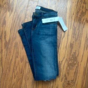 Blue Skinny Jeans with Classic Denim Look